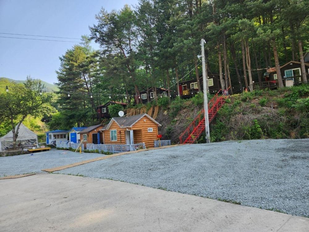 Hongcheon Gongjaksan Recreational Forest Pension 部屋 写真