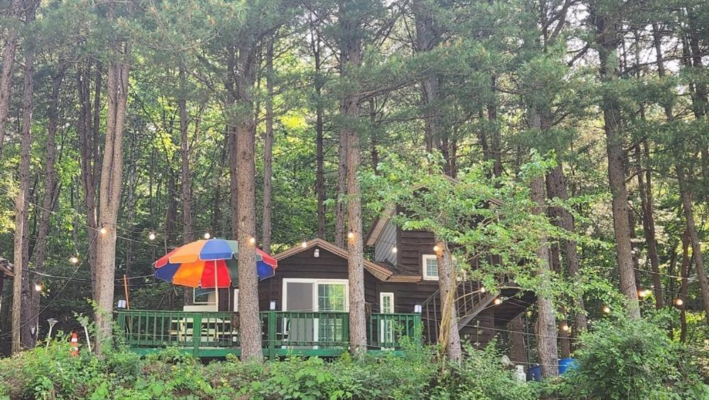 Hongcheon Gongjaksan Recreational Forest Pension エクステリア 写真