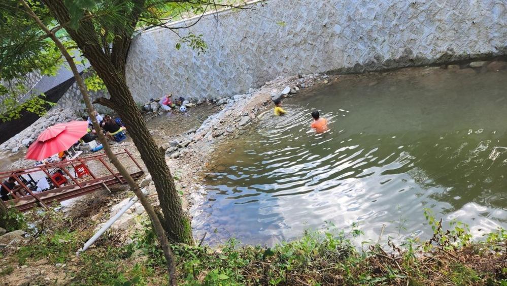 Hongcheon Gongjaksan Recreational Forest Pension エクステリア 写真